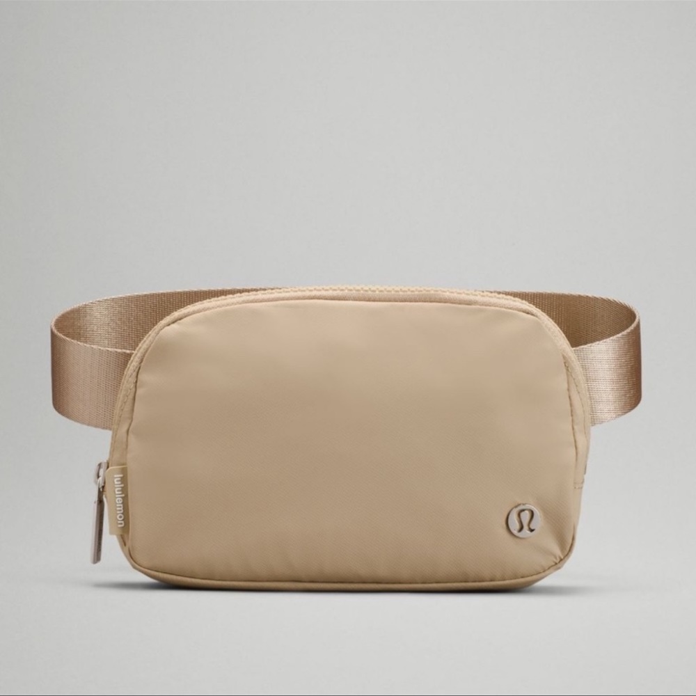 Lululemon belt bag
